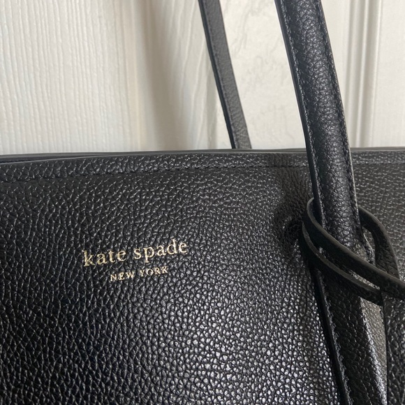 Kate Spade Tote Purse - Picture 2 of 11